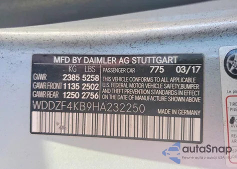 2017 Mercedes-Benz E 300 4Matic z USA, uszkodzony, nr VIN WDDZF4KB9HA232250